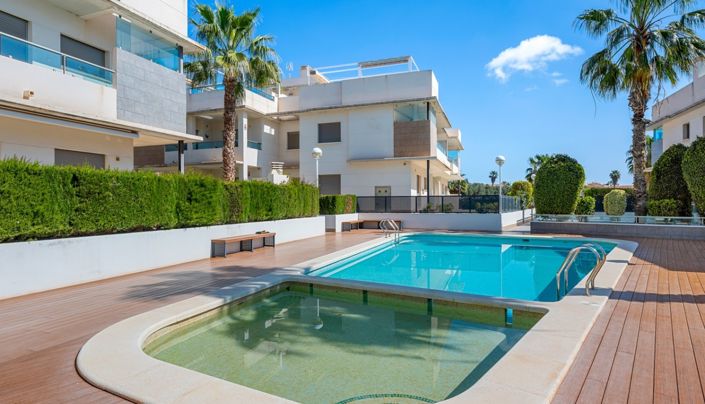 Image No.34-2 Bed Apartment for sale