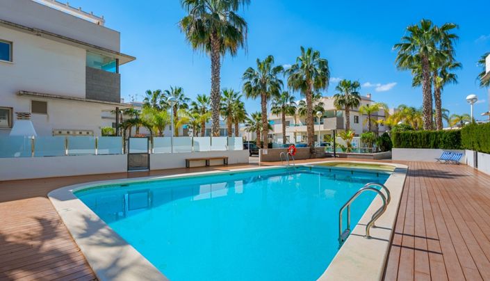 Image No.38-2 Bed Apartment for sale