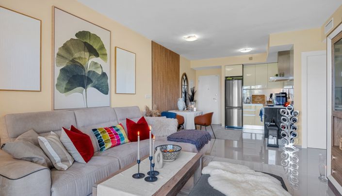 Image No.8-2 Bed Apartment for sale