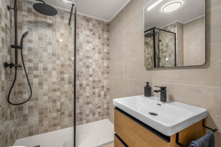 Image No.17-3 Bed Apartment for sale