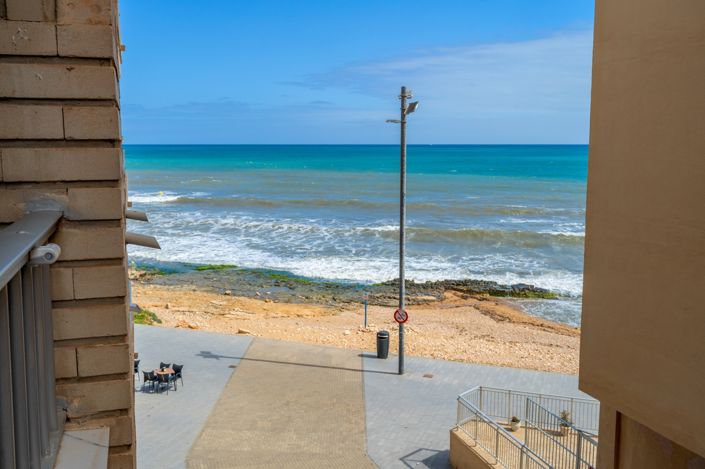 Image No.25-3 Bed Apartment for sale