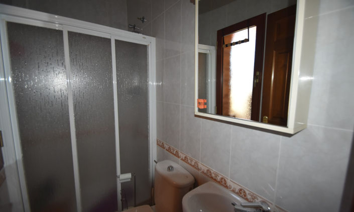 Image No.12-3 Bed Villa for sale