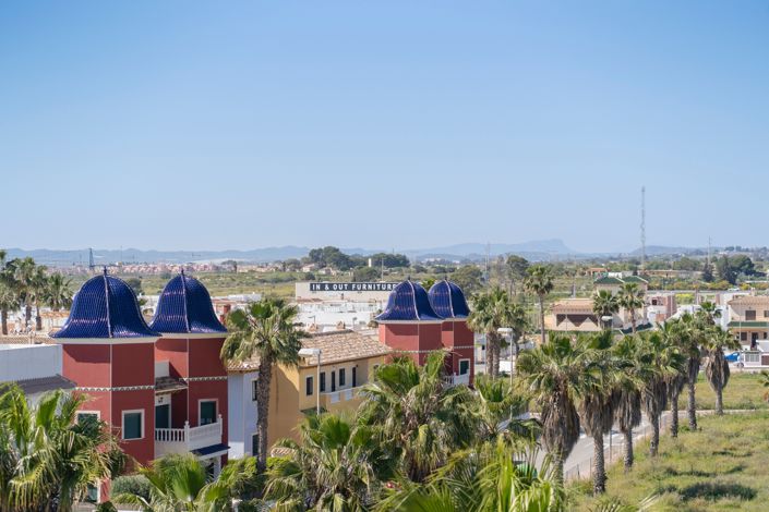 Image No.31-2 Bed Apartment for sale