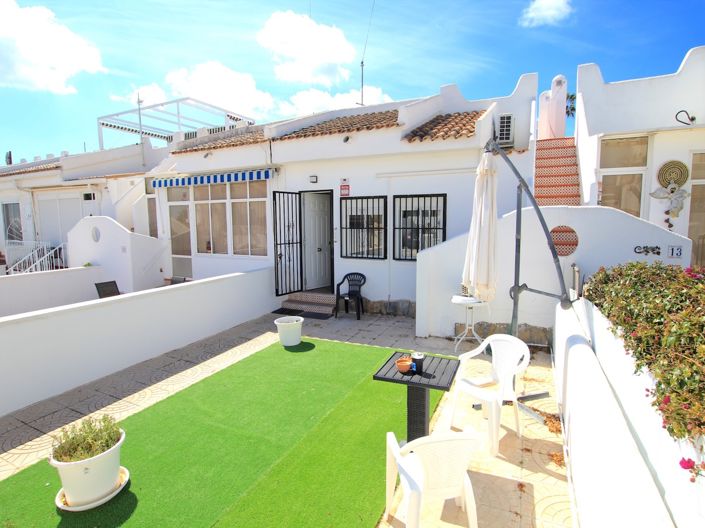 Image No.20-2 Bed Bungalow for sale