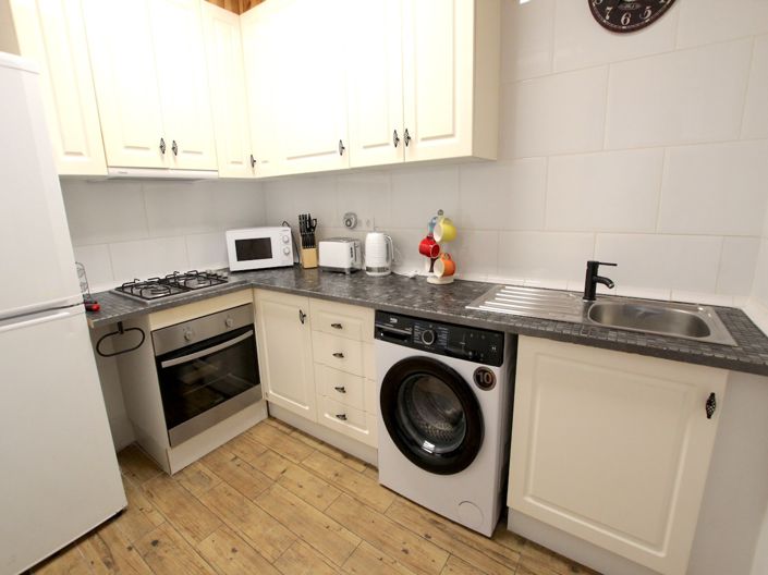 Image No.6-2 Bed Bungalow for sale