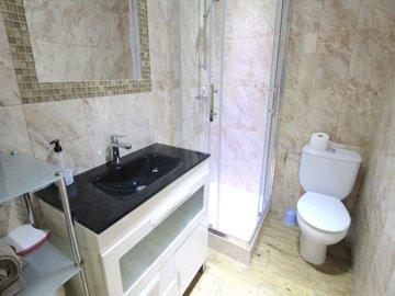 49412_delightful_two_bedroom_bungalow_boasting_salt_lake_and_sea_views_090326133530_img_3393