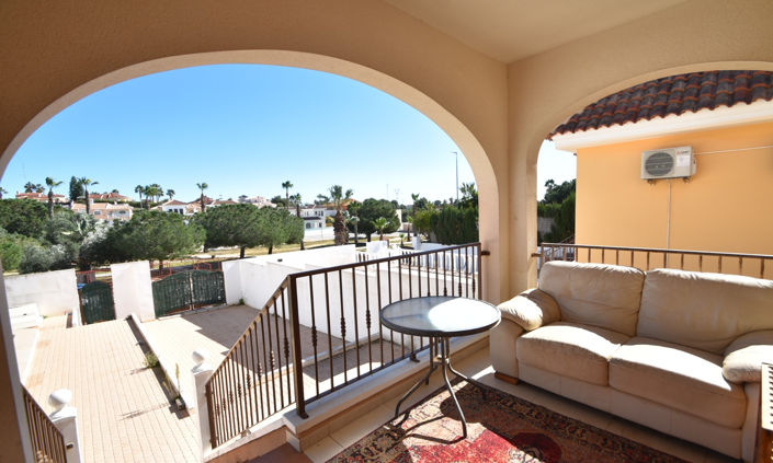 Image No.3-3 Bed Villa for sale