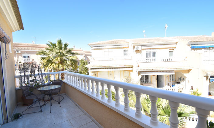 Image No.20-2 Bed Property for sale