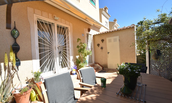 Image No.27-2 Bed Property for sale