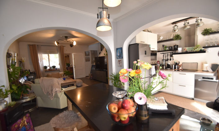 Image No.6-2 Bed Property for sale