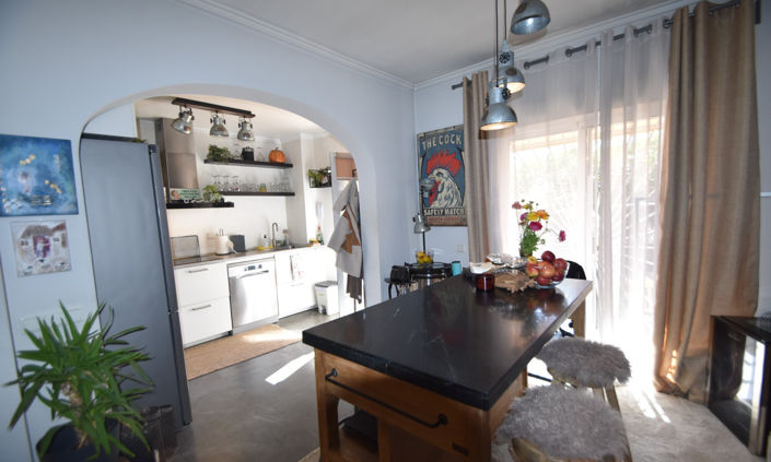 Image No.8-2 Bed Property for sale