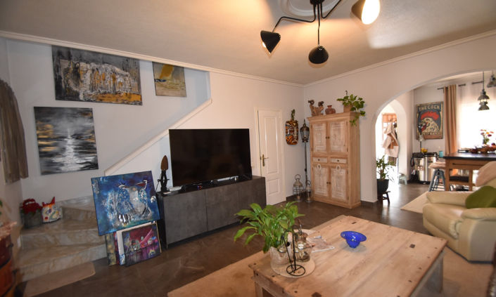 Image No.9-2 Bed Property for sale