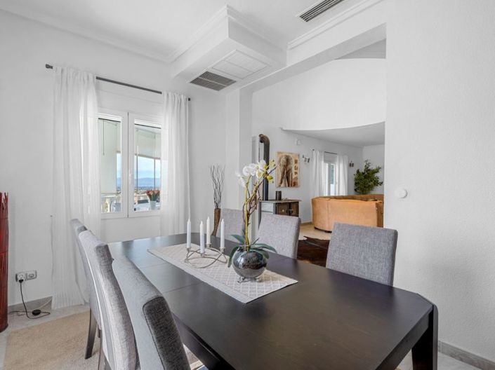 Image No.12-4 Bed Villa for sale