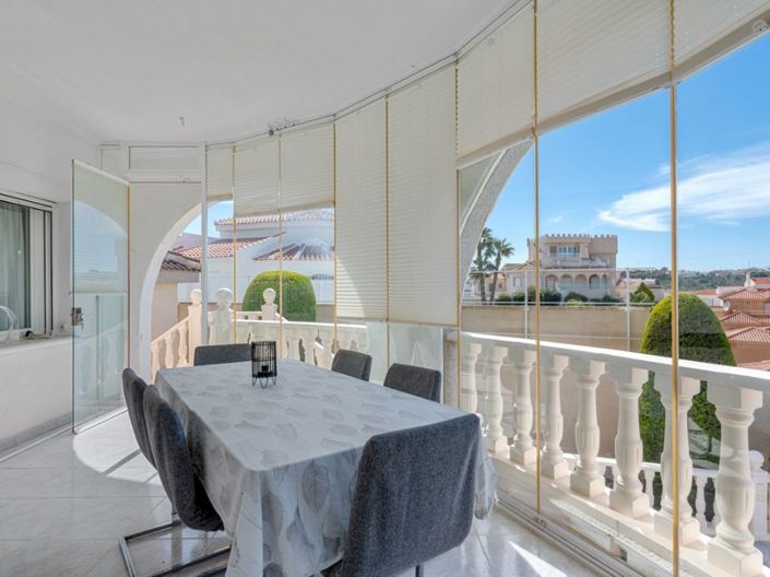 Image No.15-4 Bed Villa for sale