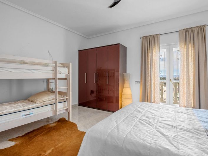 Image No.21-4 Bed Villa for sale