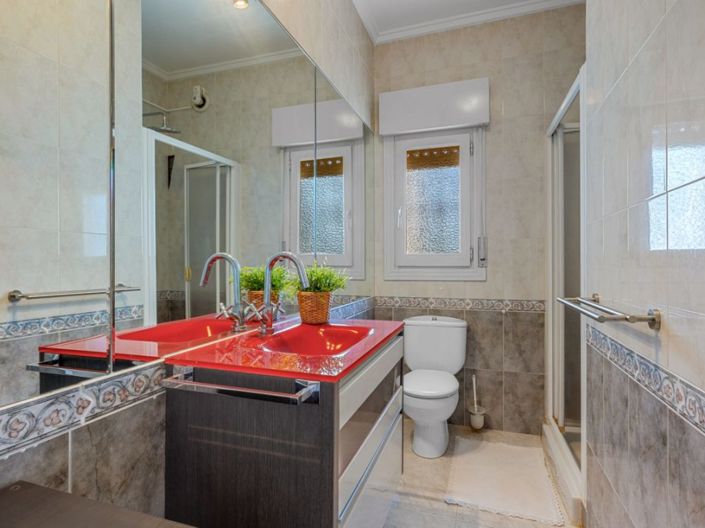 Image No.27-4 Bed Villa for sale