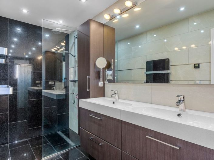 Image No.32-4 Bed Villa for sale