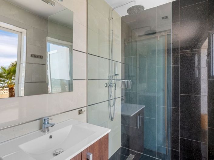 Image No.38-4 Bed Villa for sale