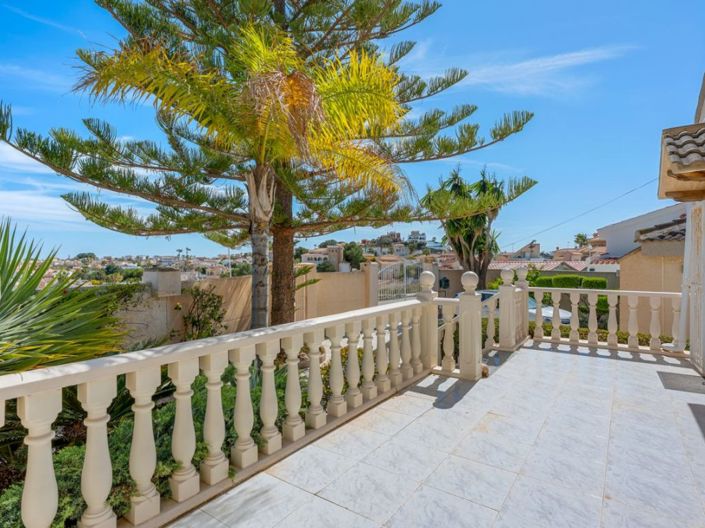 Image No.43-4 Bed Villa for sale