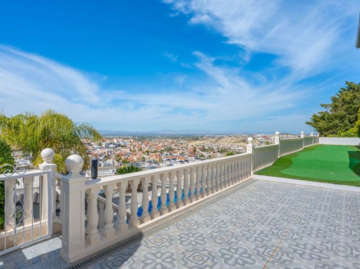 Image No.44-4 Bed Villa for sale