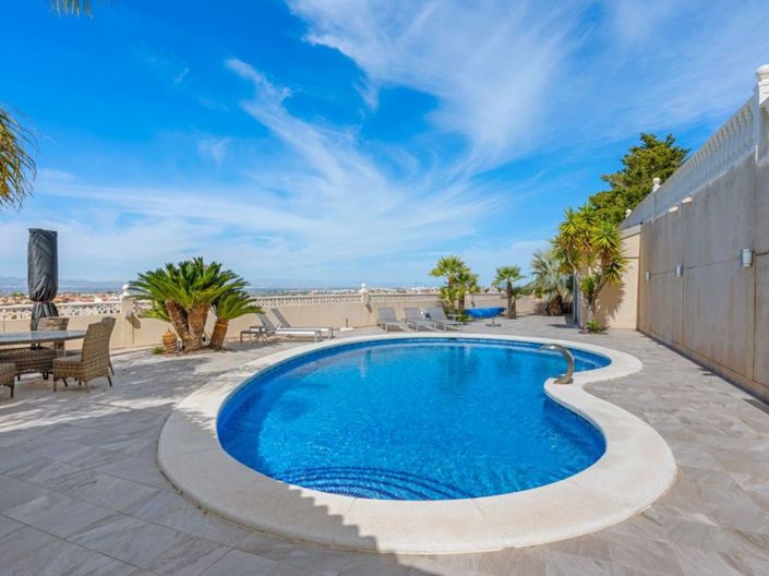 Image No.47-4 Bed Villa for sale