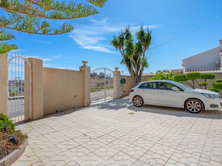 Image No.54-4 Bed Villa for sale