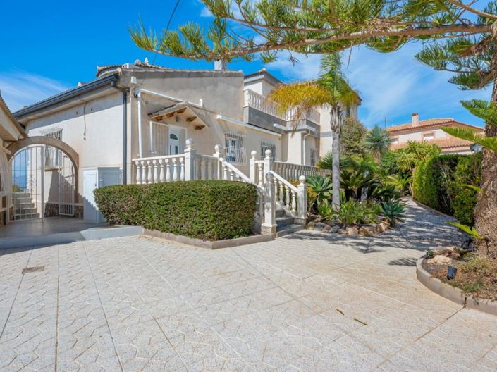 Image No.55-4 Bed Villa for sale