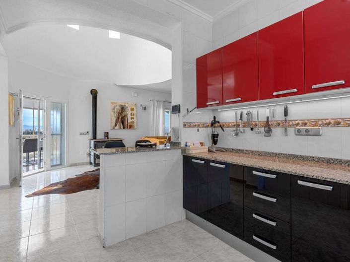 Image No.8-4 Bed Villa for sale