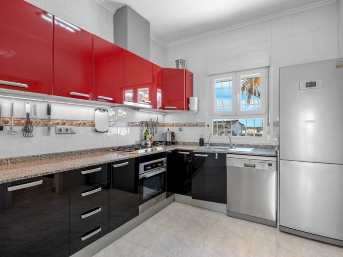 Image No.9-4 Bed Villa for sale