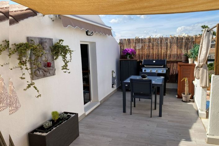 Image No.23-2 Bed Apartment for sale