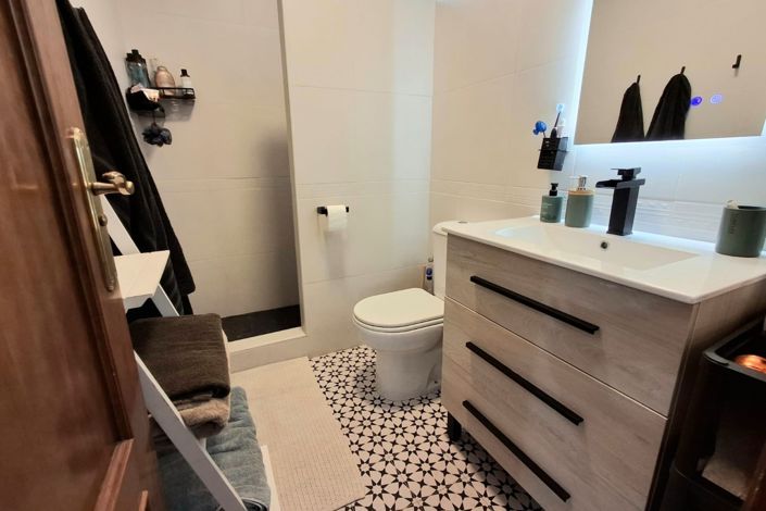 Image No.21-4 Bed Villa for sale