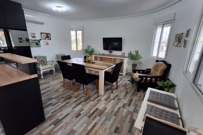 Image No.4-4 Bed Villa for sale