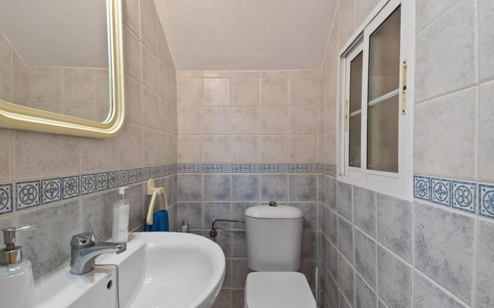 Image No.11-2 Bed Quad for sale