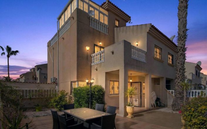 Image No.23-2 Bed Quad for sale