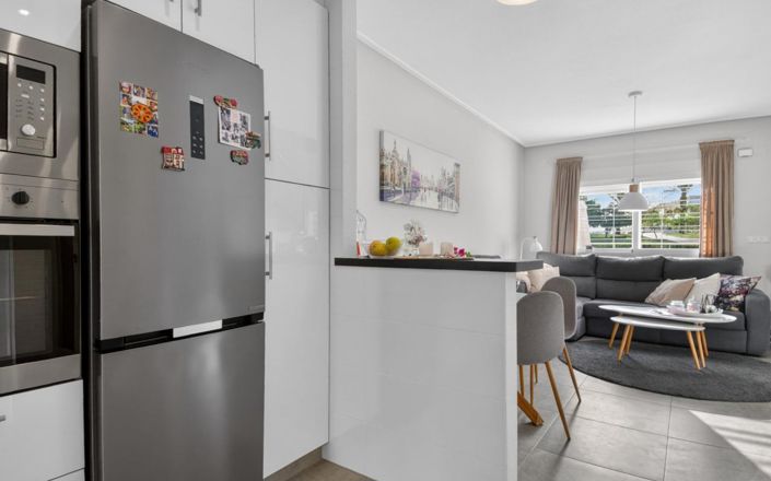 Image No.11-3 Bed Townhouse for sale