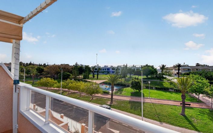 Image No.24-3 Bed Townhouse for sale