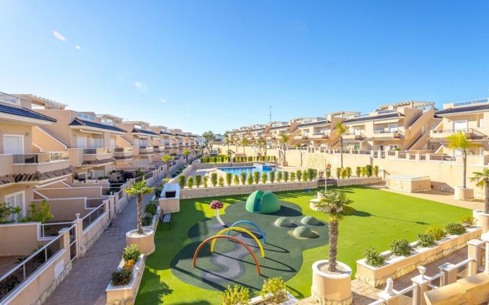 Image No.33-3 Bed Townhouse for sale