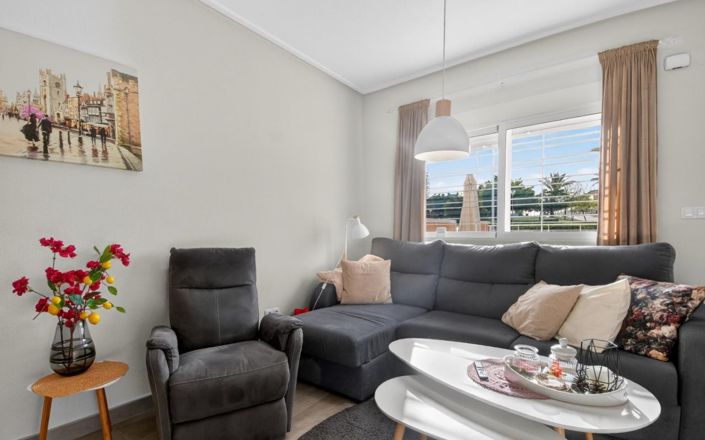 Image No.6-3 Bed Townhouse for sale