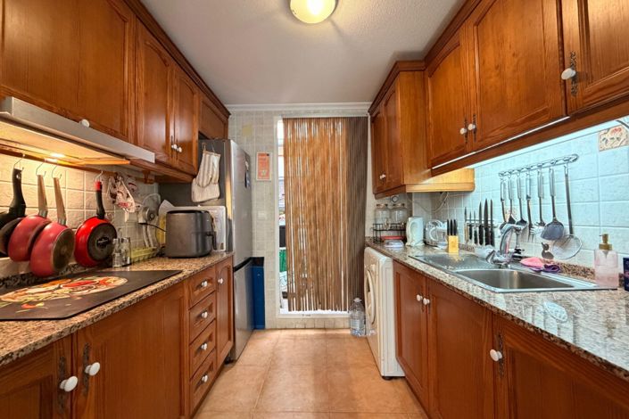 Image No.9-3 Bed Townhouse for sale