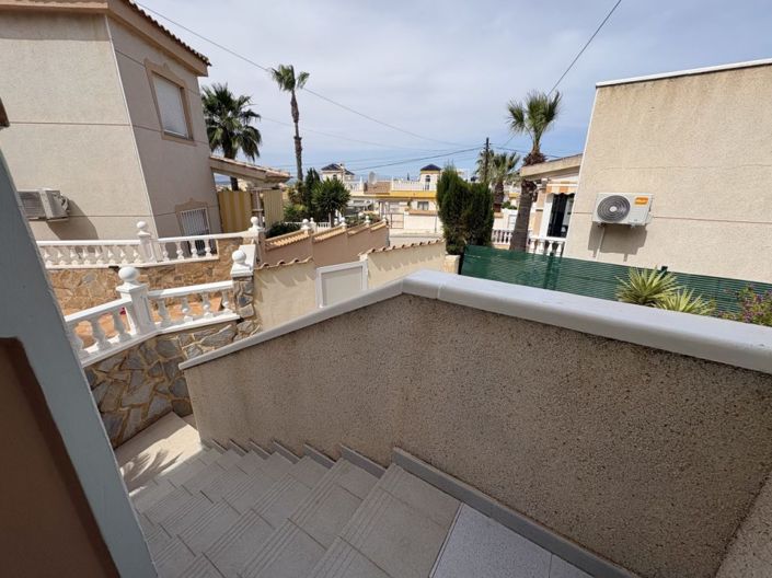 Image No.27-5 Bed Villa for sale