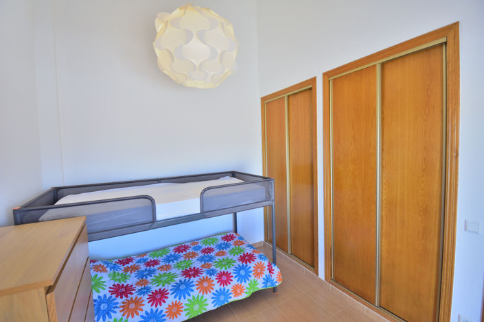 Image No.15-2 Bed Property for sale