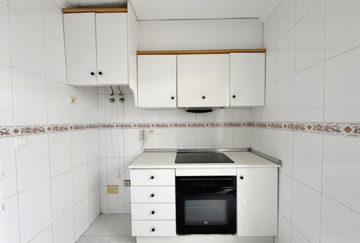 Image No.12-2 Bed Apartment for sale