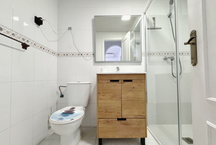 Image No.18-2 Bed Apartment for sale