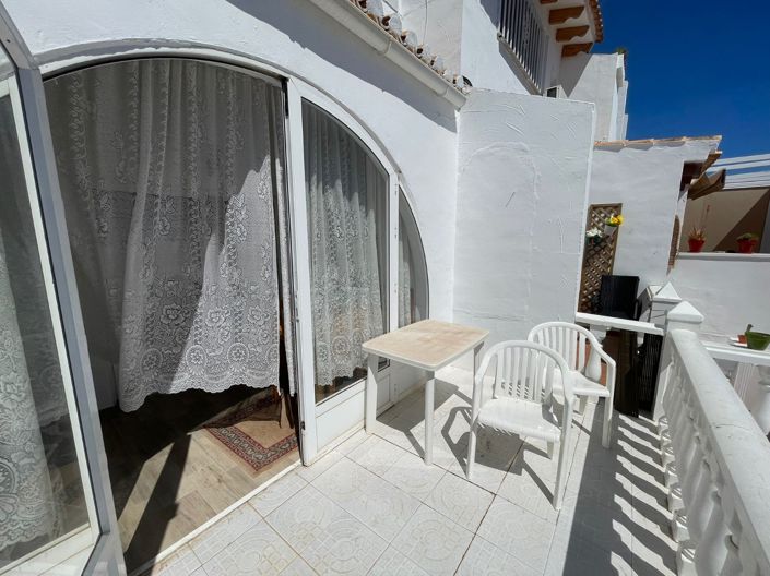 Image No.5-2 Bed Townhouse for sale