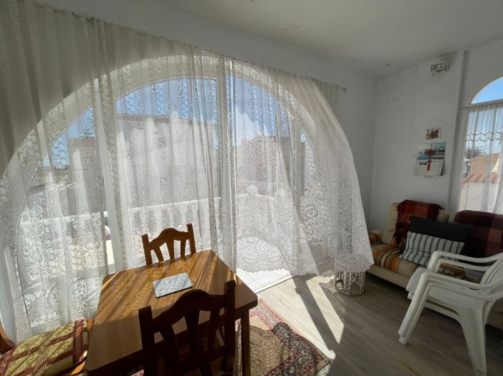 Image No.6-2 Bed Townhouse for sale