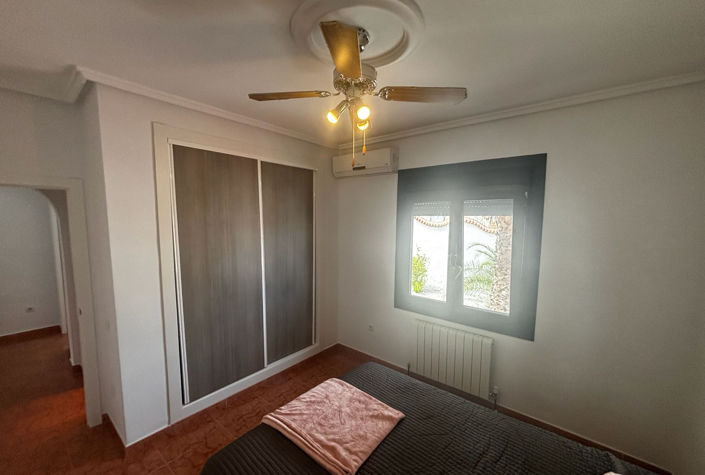 Image No.17-4 Bed Villa for sale