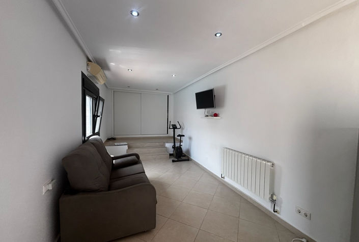 Image No.21-4 Bed Villa for sale