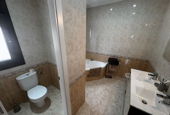 Image No.23-4 Bed Villa for sale