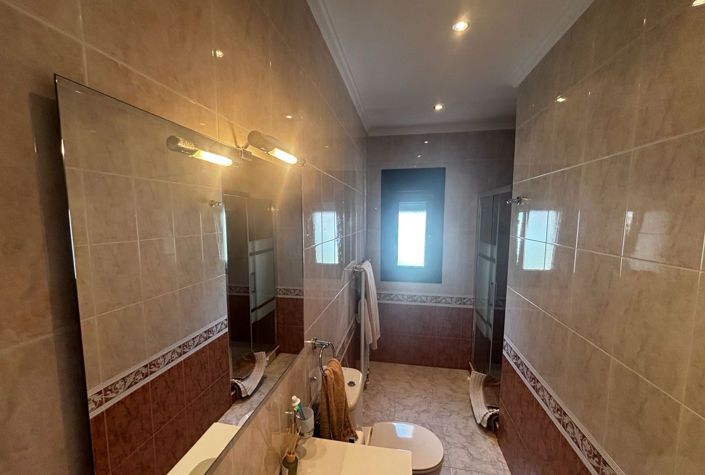 Image No.26-4 Bed Villa for sale