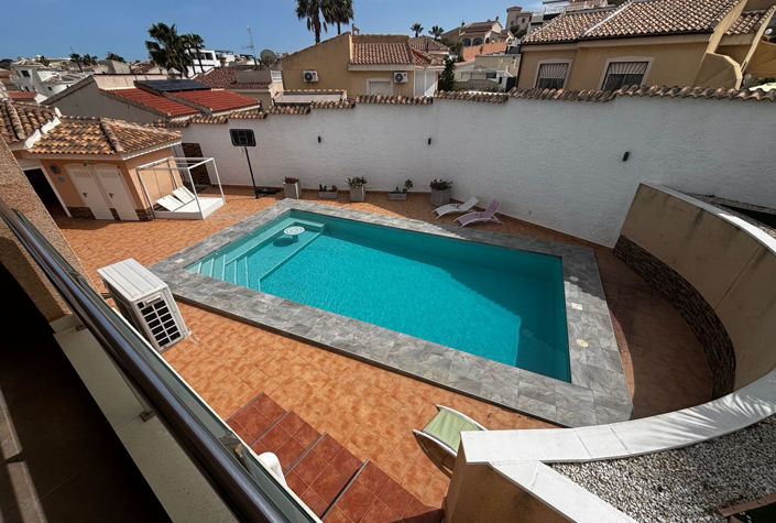 Image No.40-4 Bed Villa for sale